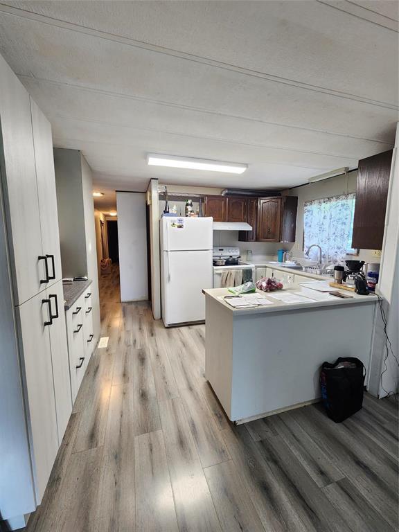 52 Mary Street S Property Photo 8