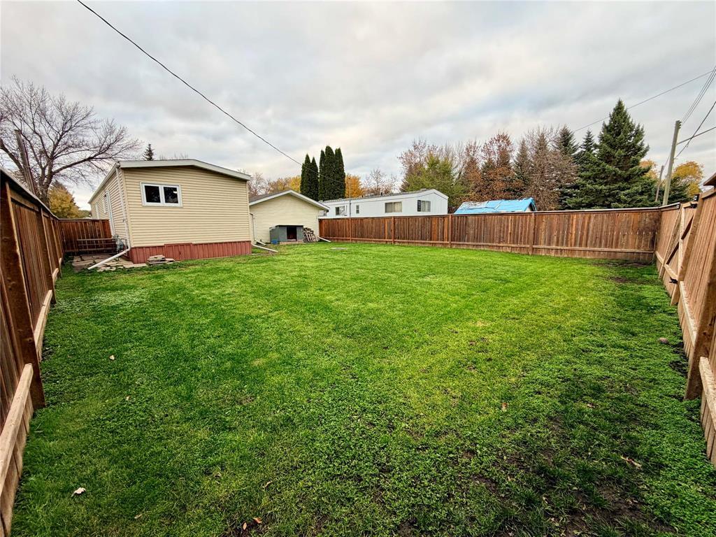 4 Poplar Avenue Property Photo 2