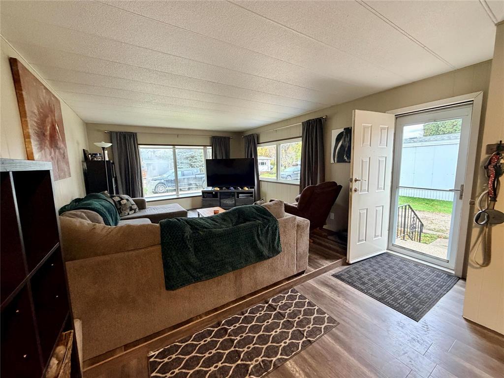 4 Poplar Avenue Property Photo 3
