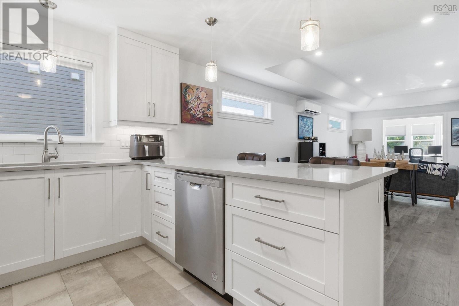 8 Goldenrod Court Property Photo 8