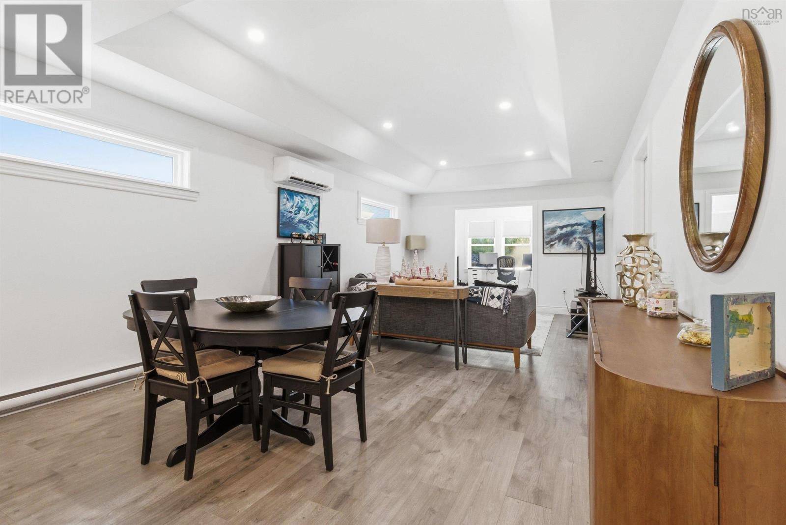 8 Goldenrod Court Property Photo 11