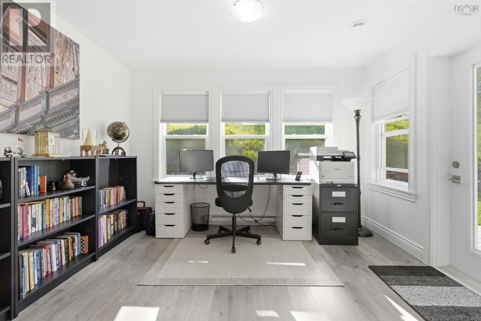 8 Goldenrod Court Property Photo 15