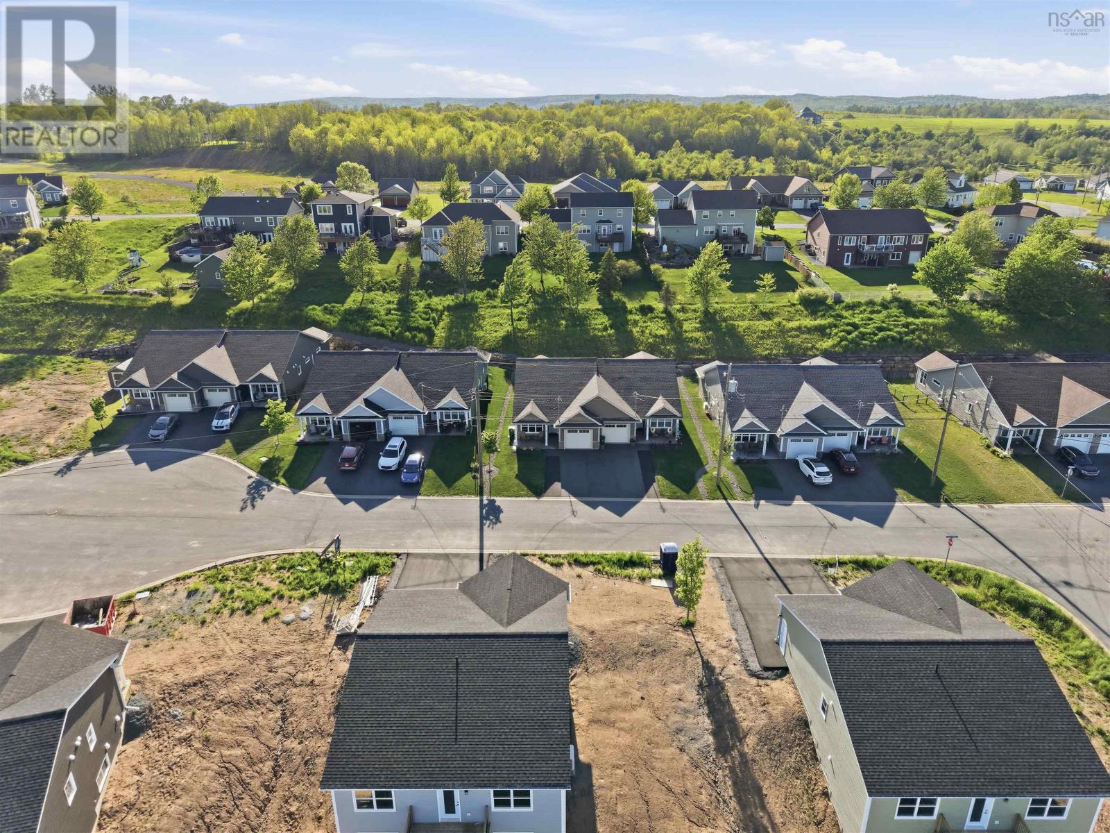 8 Goldenrod Court Property Photo 31