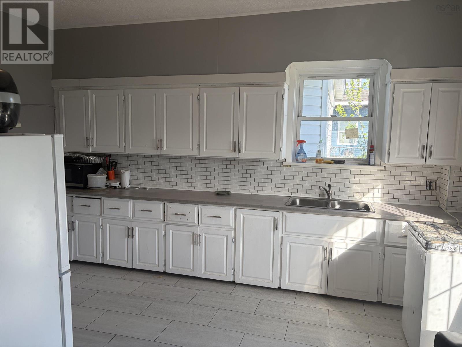 360 St. Peters Road Property Photo 6