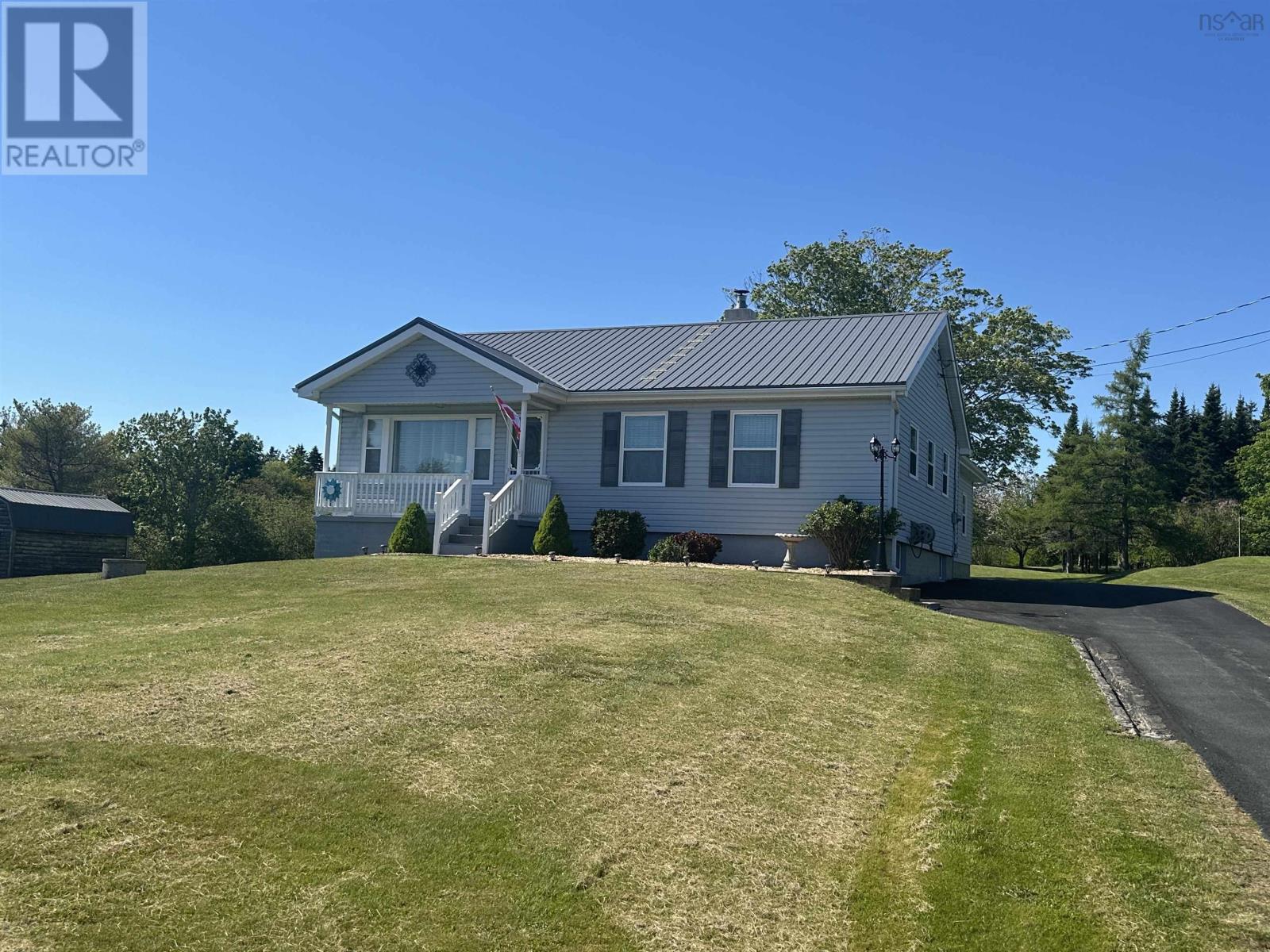 6670 Highway 3 Property Photo 1