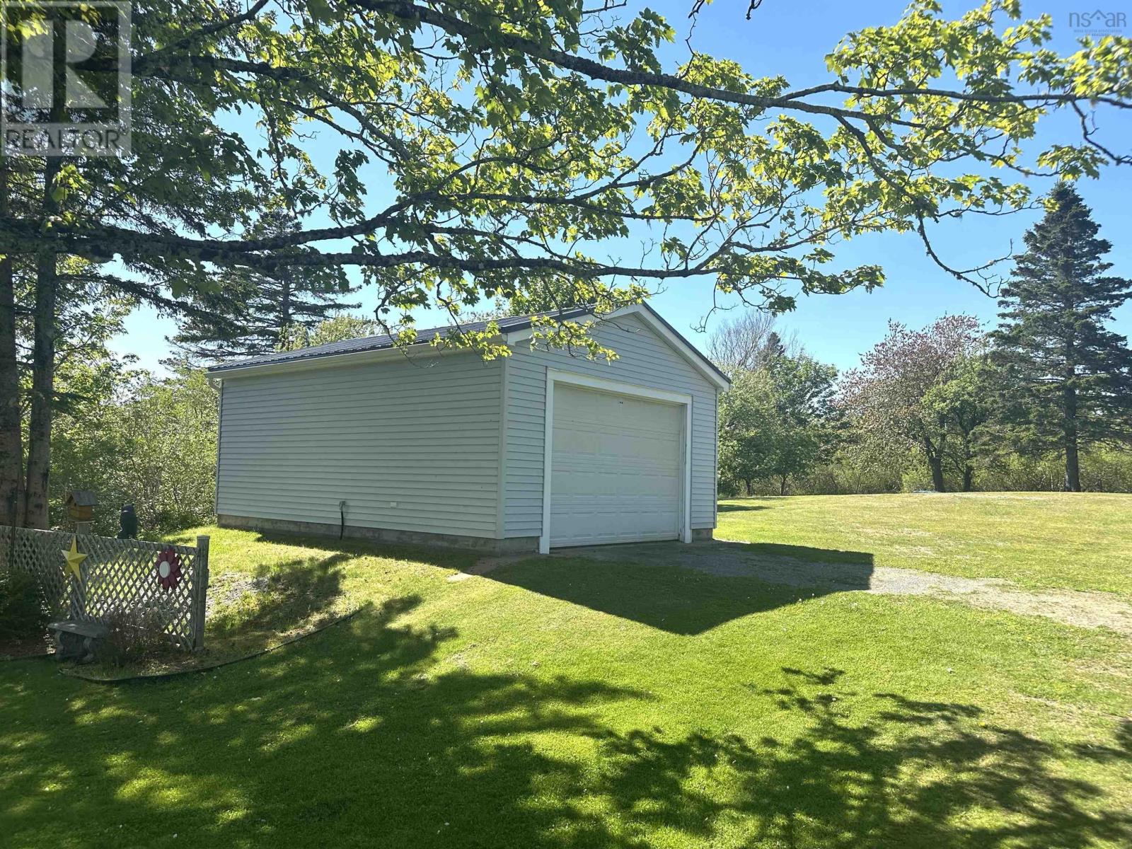 6670 Highway 3 Property Photo 28
