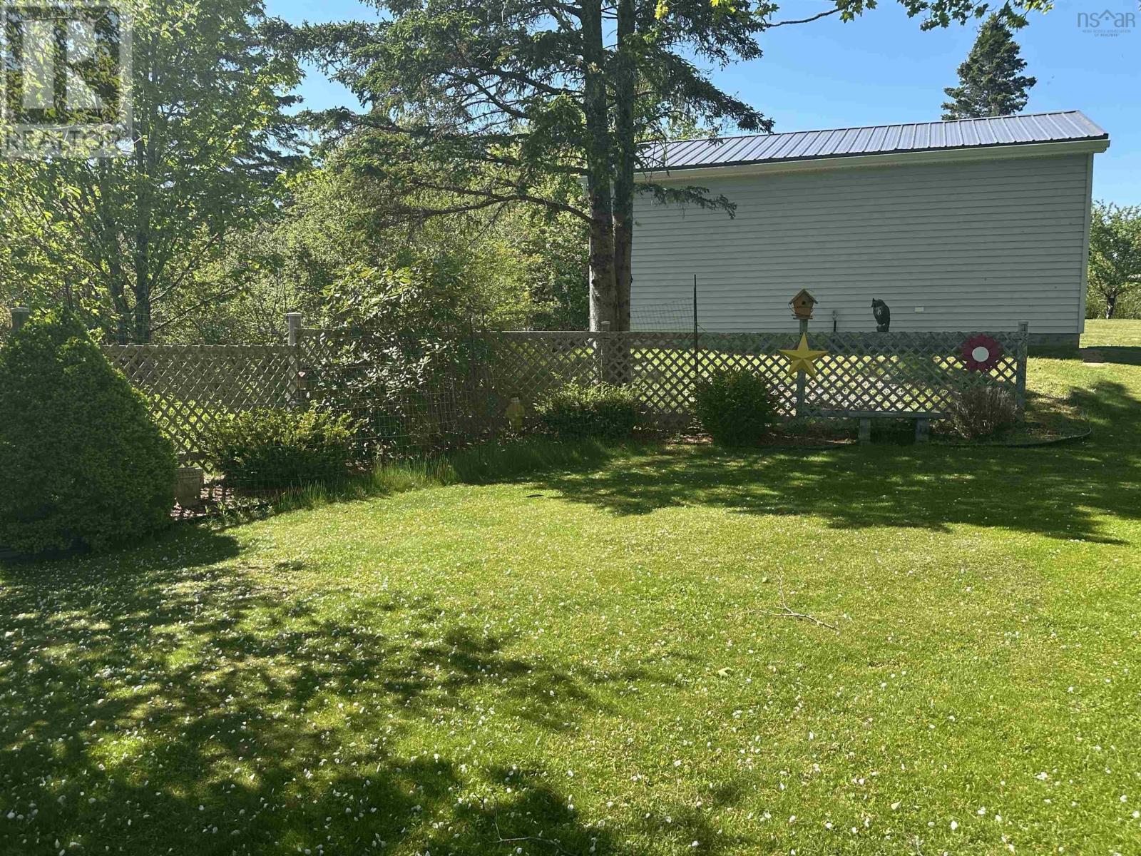 6670 Highway 3 Property Photo 32