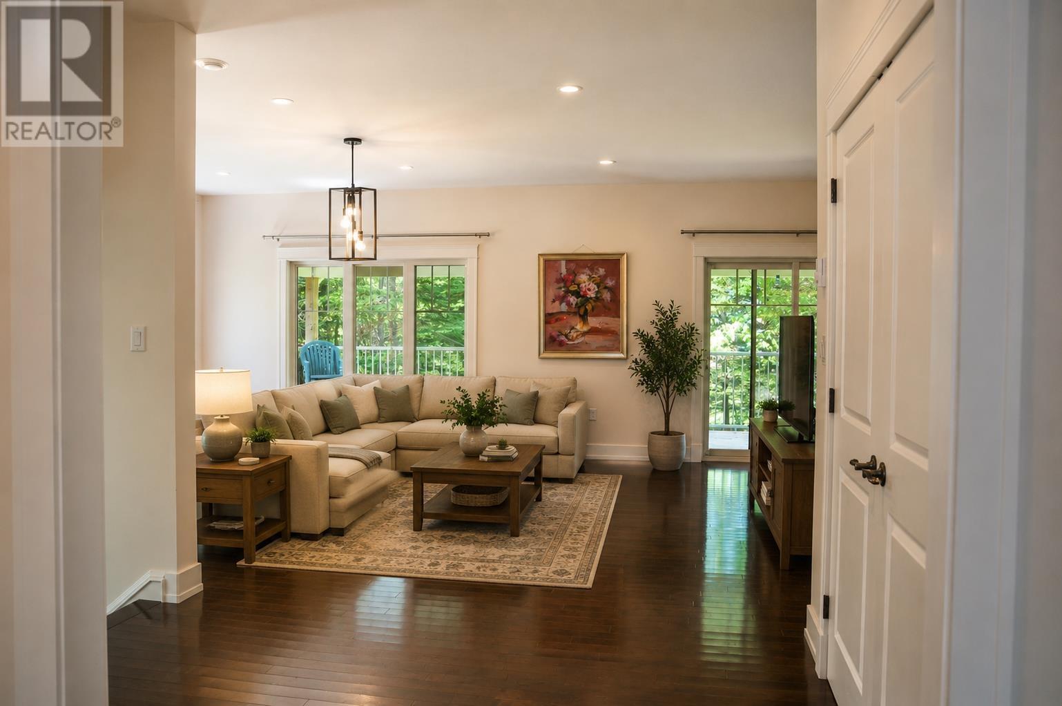 50 England Circle Property Photo 4