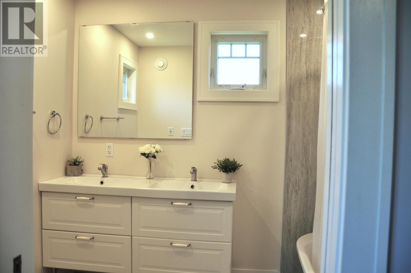 50 England Circle Property Photo 14