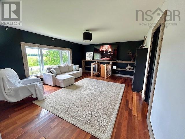 7729 Highway 321 Property Photo 13