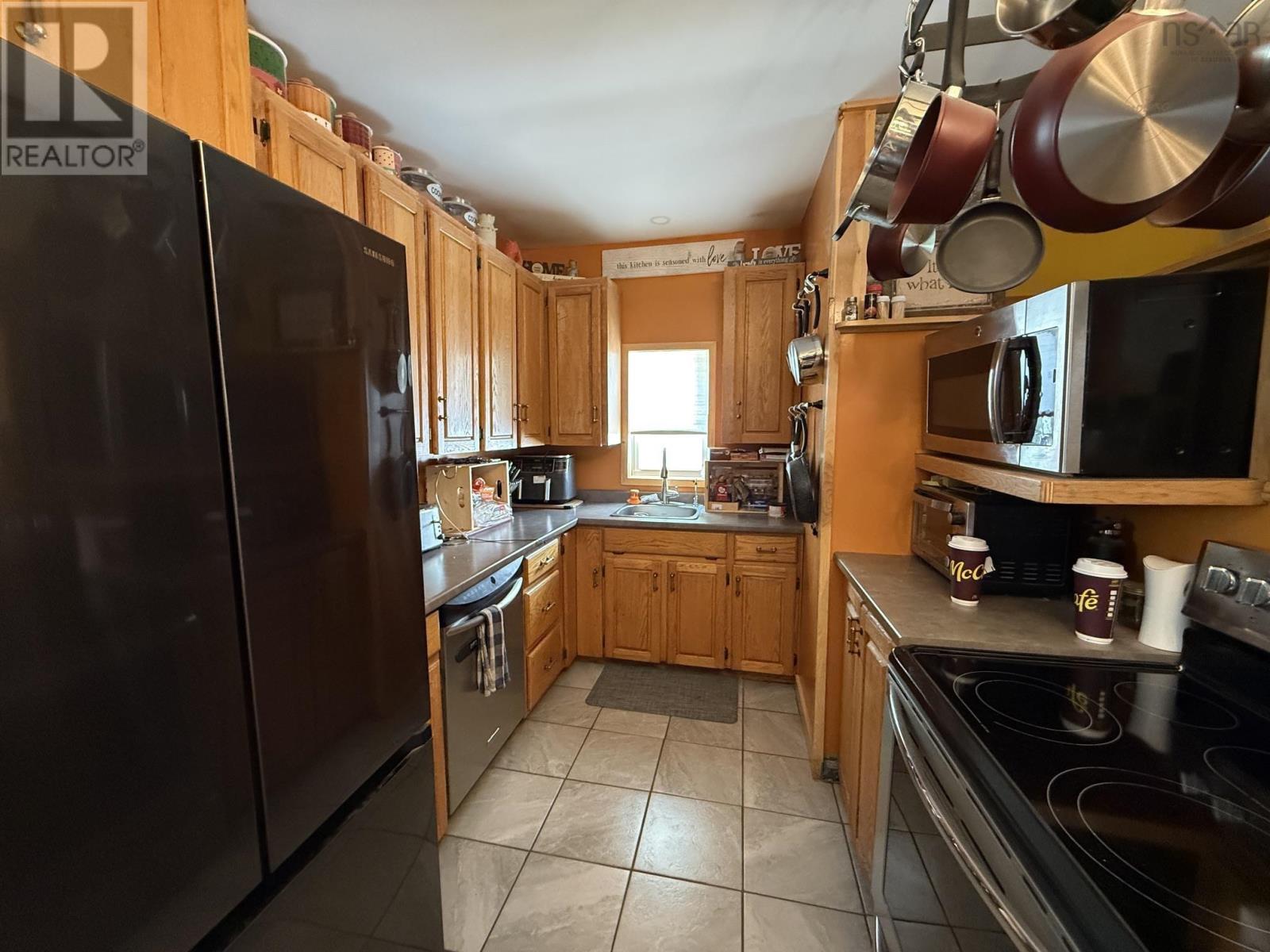 22 Forest Street Property Photo 15