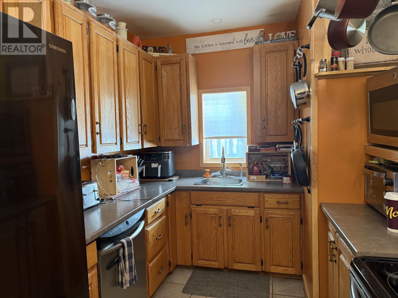 22 Forest Street Property Photo 16