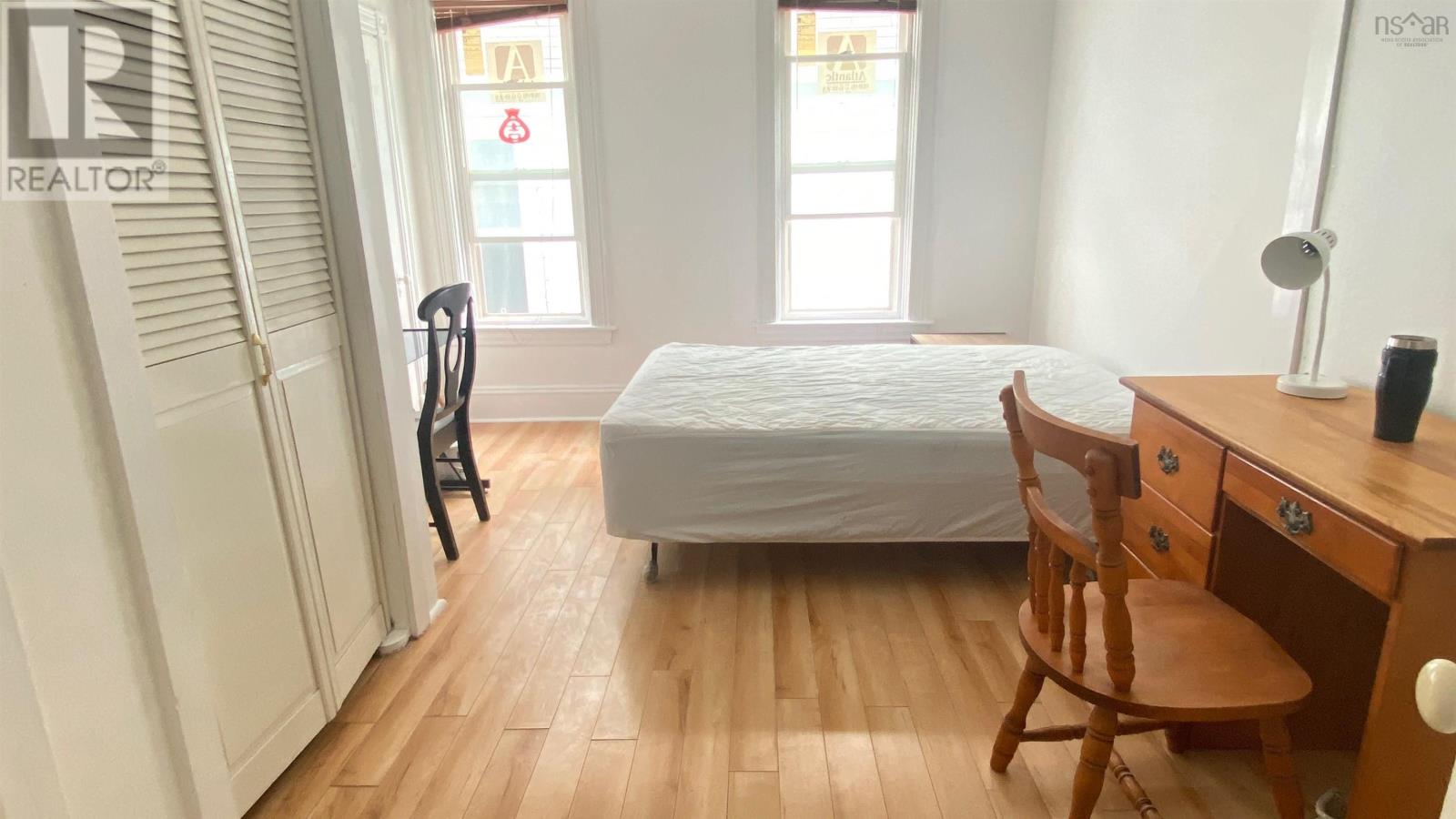 257 Bentinck Street Property Photo 8