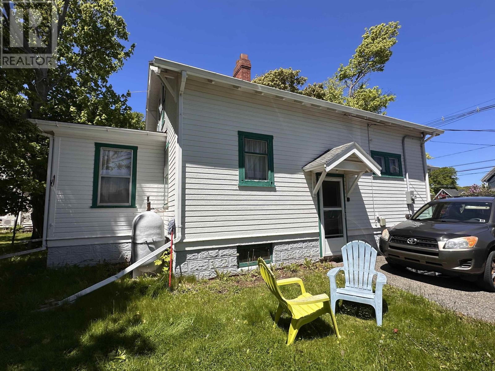 254 Notre Dame Street Property Photo 4