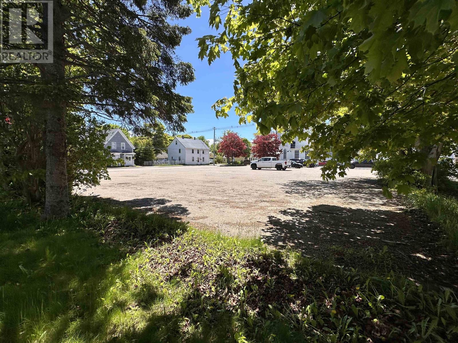 254 Notre Dame Street Property Photo 5