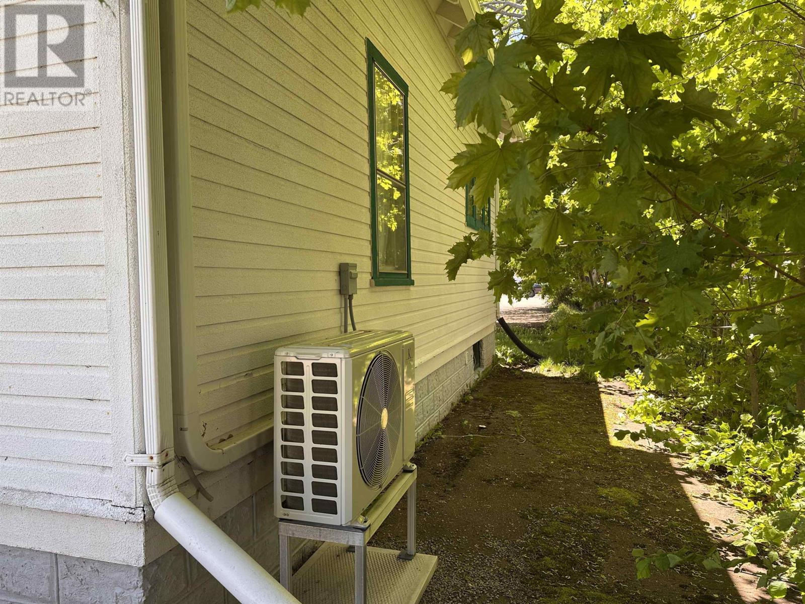 254 Notre Dame Street Property Photo 7