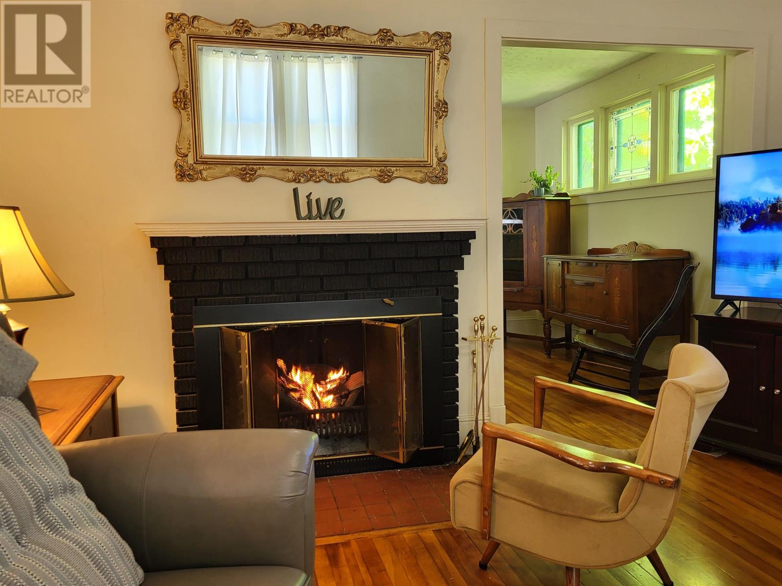 254 Notre Dame Street Property Photo 8