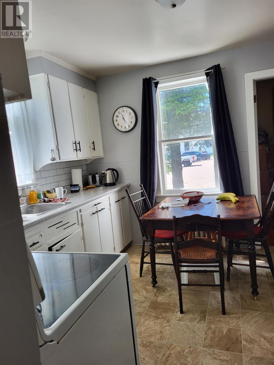 254 Notre Dame Street Property Photo 18