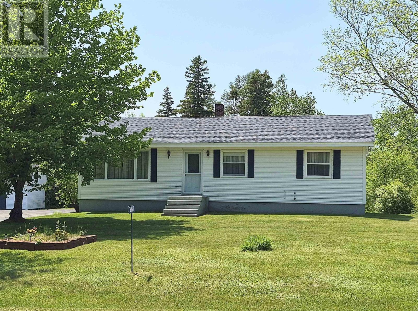3717 Boars Back Road Property Photo 1