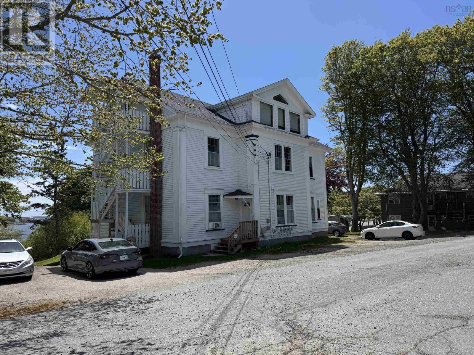 6 Chipman Lane
