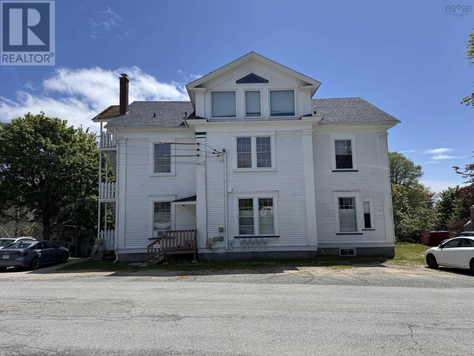 6 Chipman Lane Property Photo 4