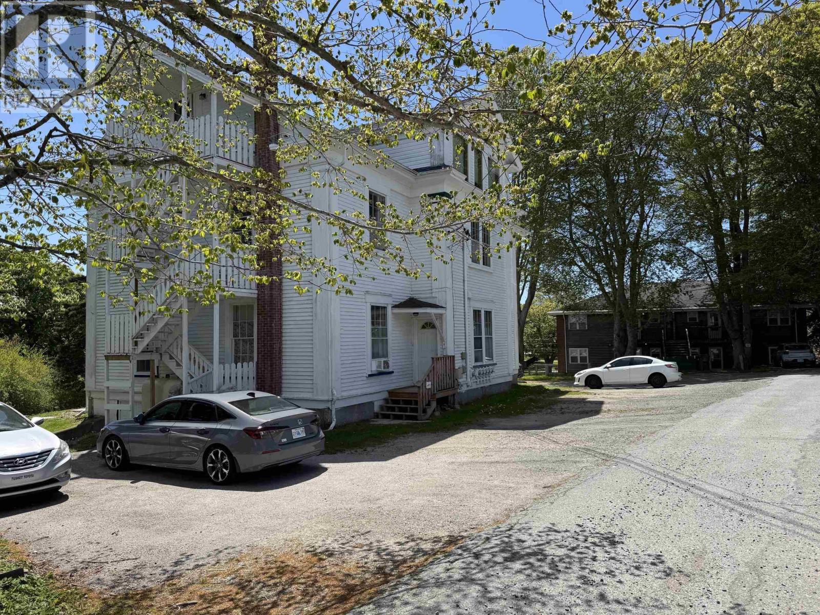 6 Chipman Lane Property Photo 5
