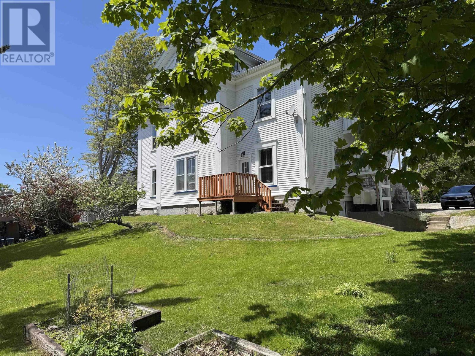 6 Chipman Lane Property Photo 7