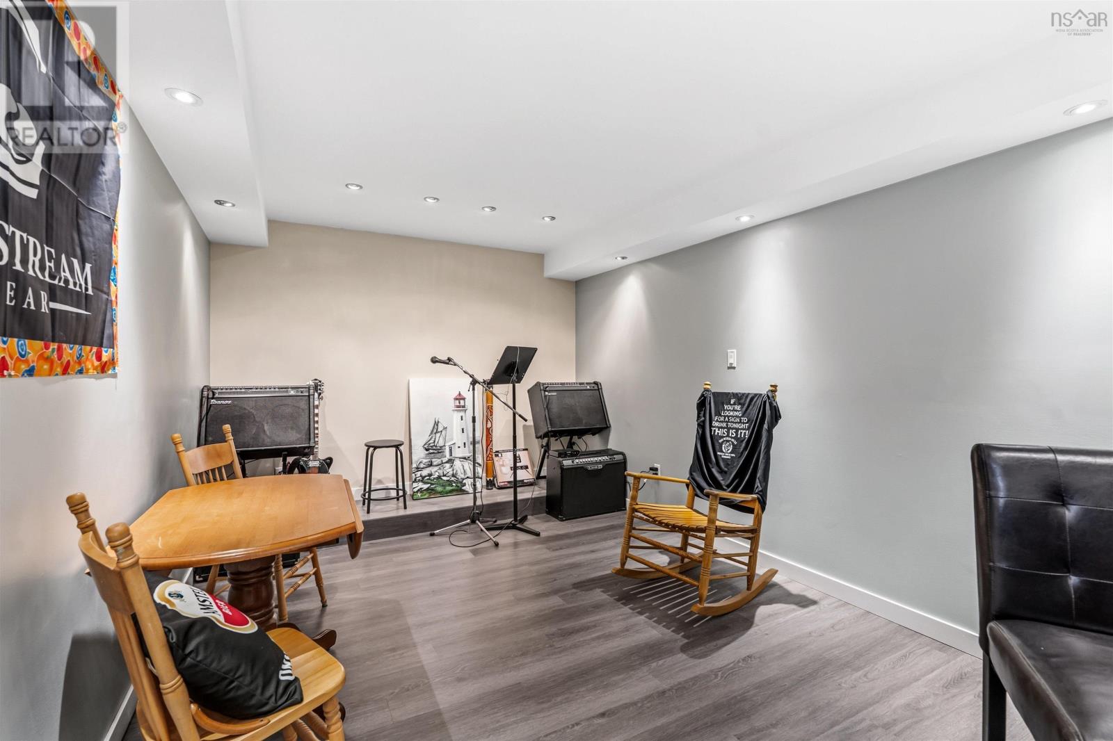 34 Greenside Lane Property Photo 34