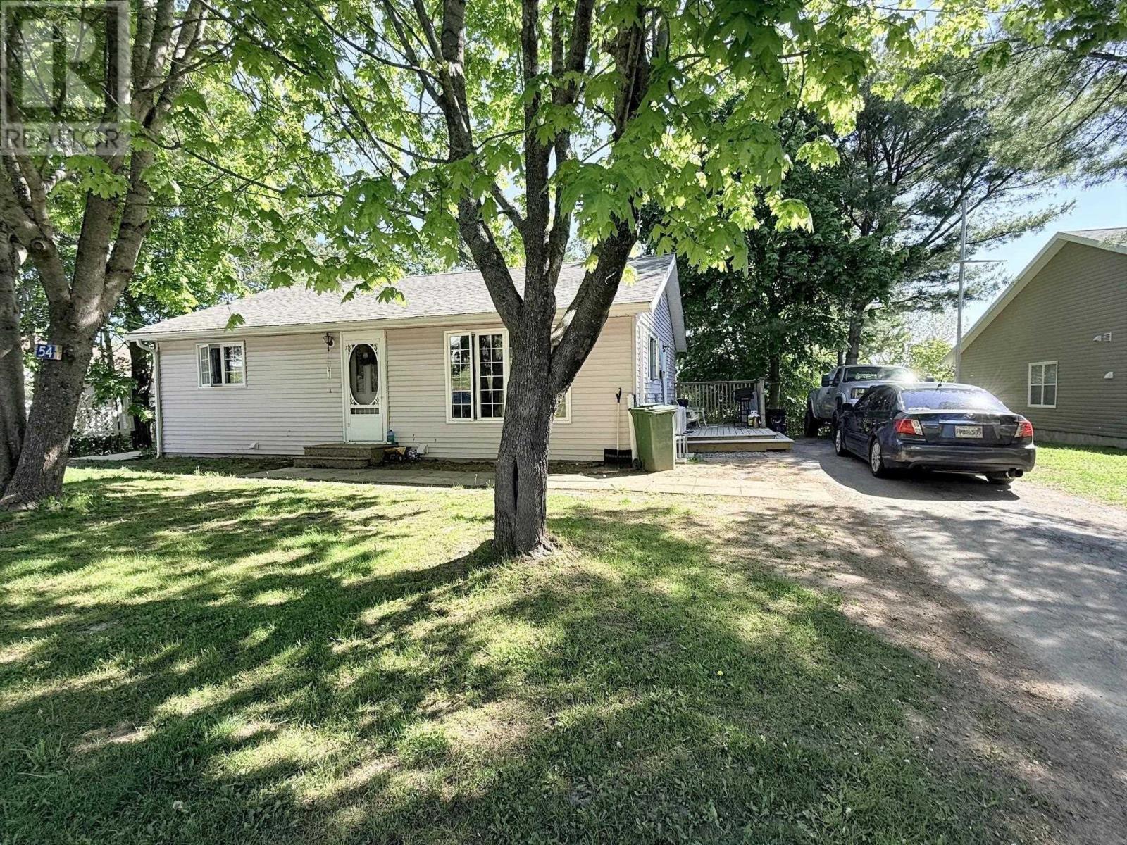 54 Maple Avenue Property Photo 4