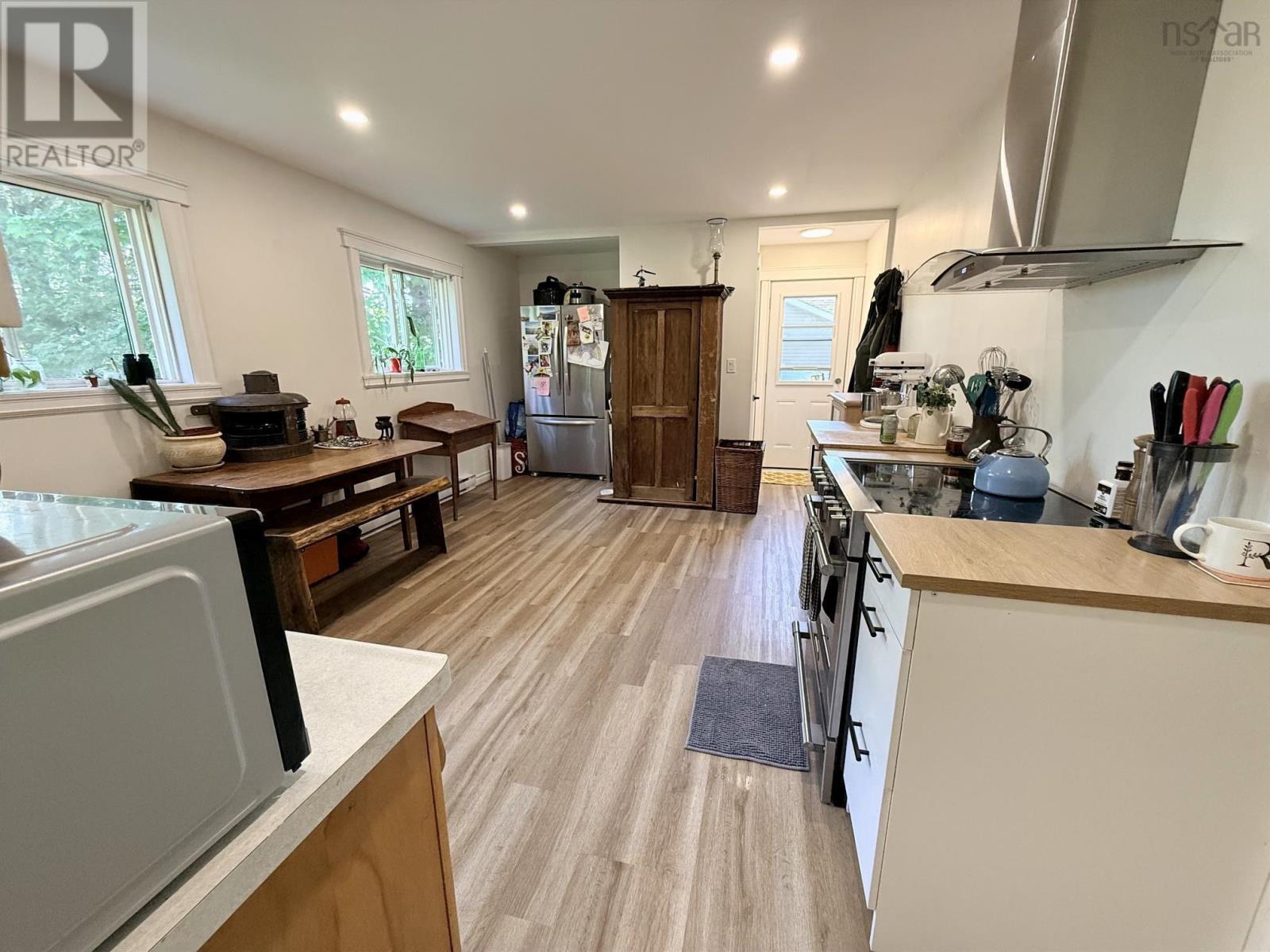 54 Maple Avenue Property Photo 13