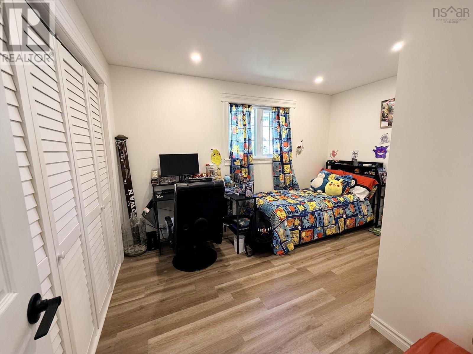 54 Maple Avenue Property Photo 18