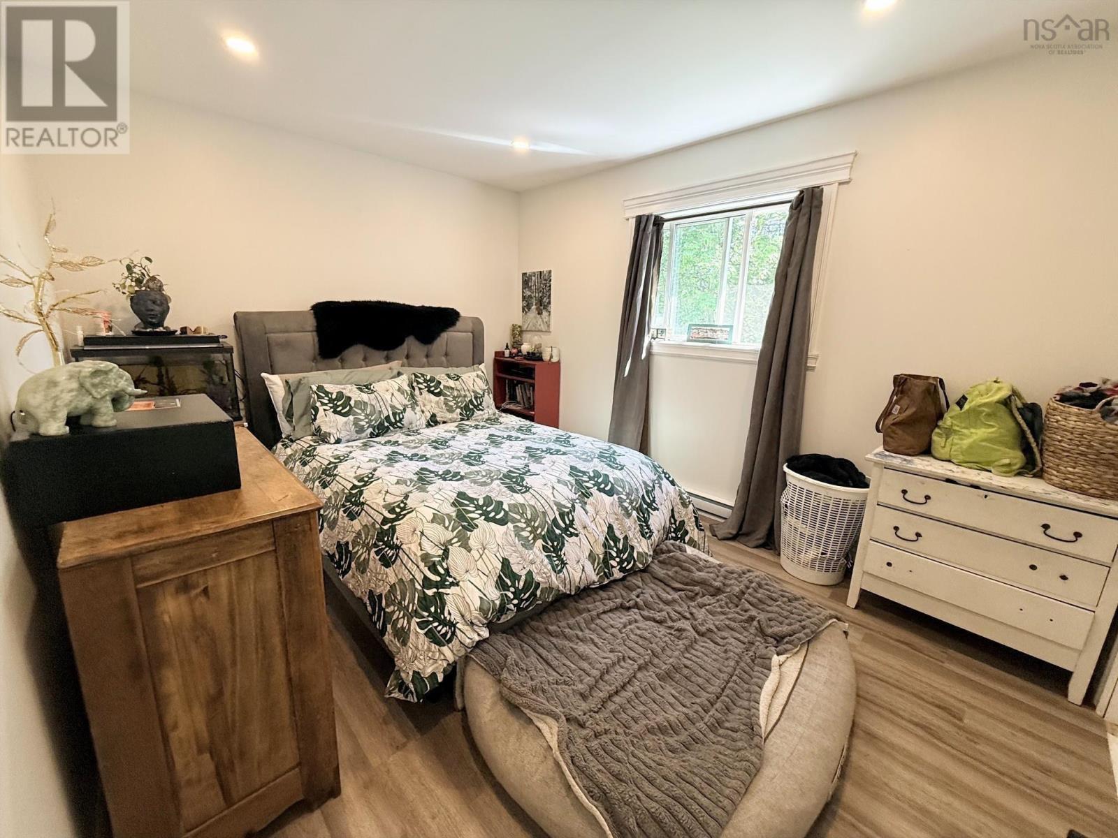 54 Maple Avenue Property Photo 21
