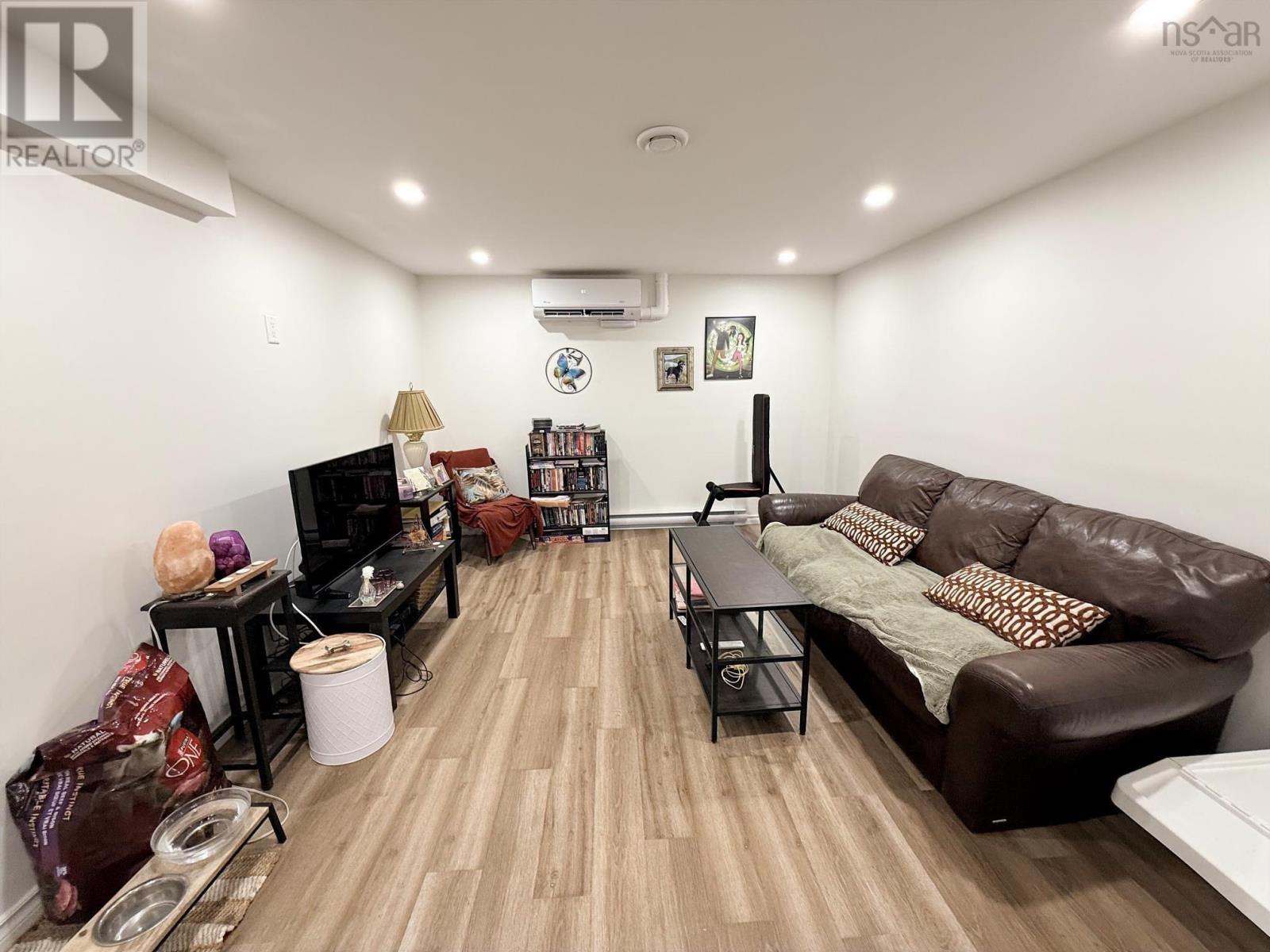 54 Maple Avenue Property Photo 29