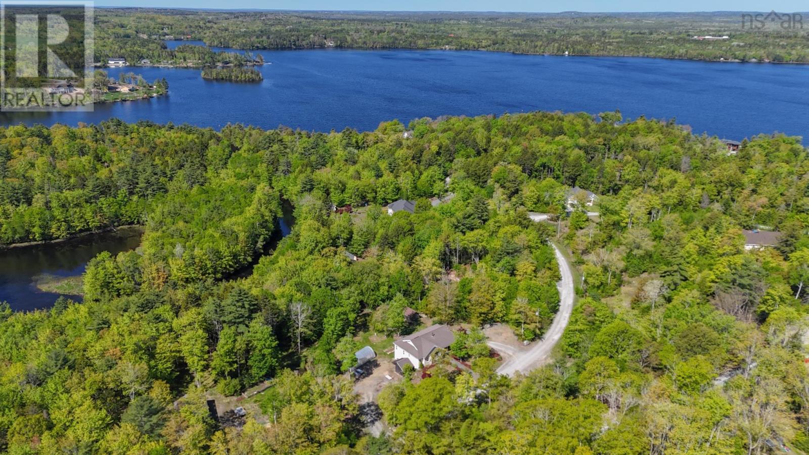 82 Lazy River Road