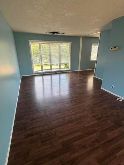 204 Weicker Avenue Property Photo 7