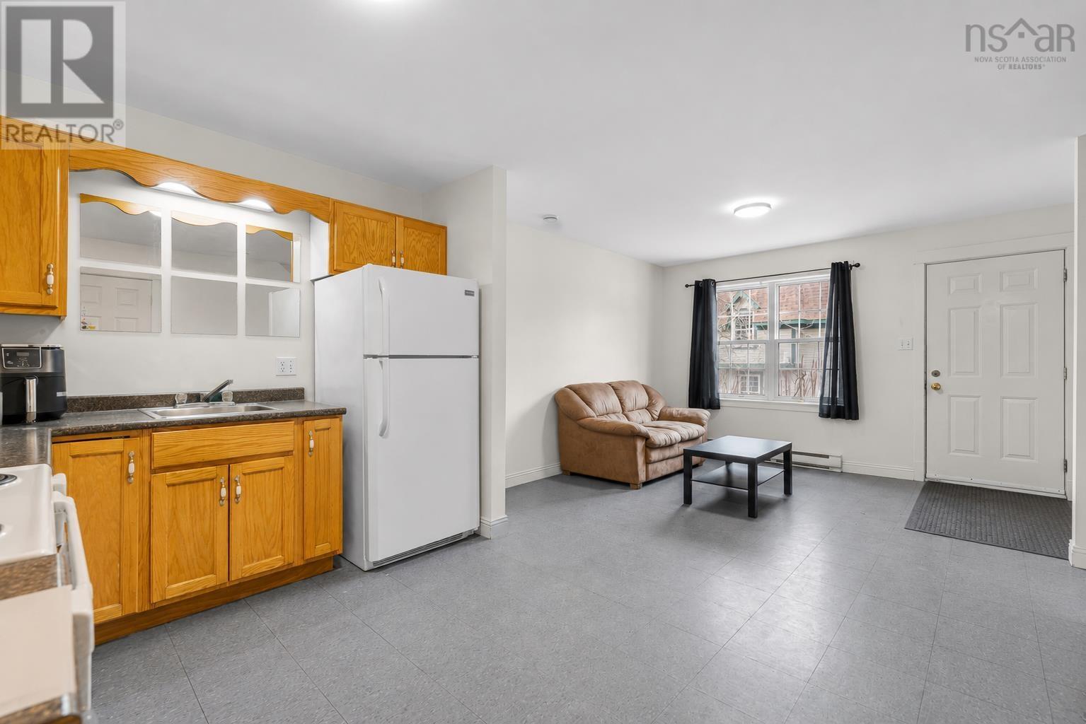 84 Church Street Property Photo 37