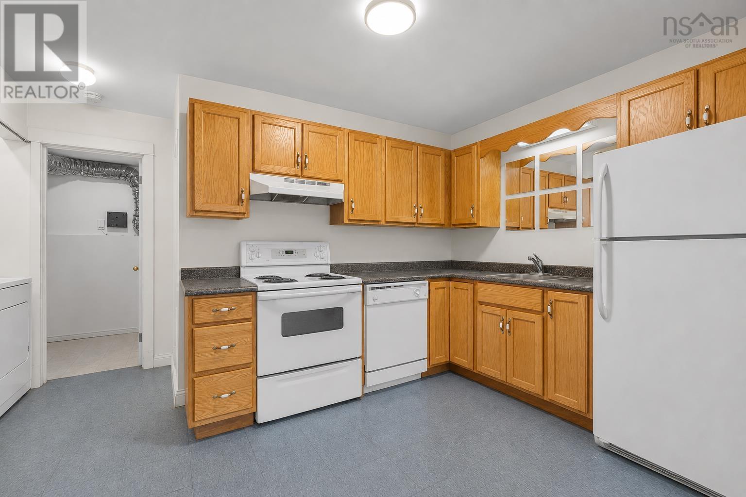 84 Church Street Property Photo 38