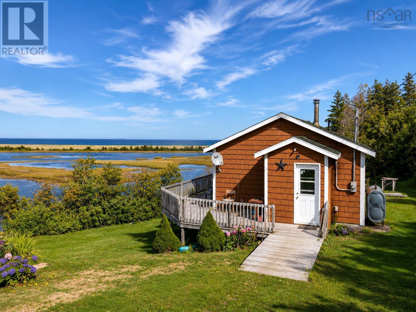 659 White Point Road Property Photo 4