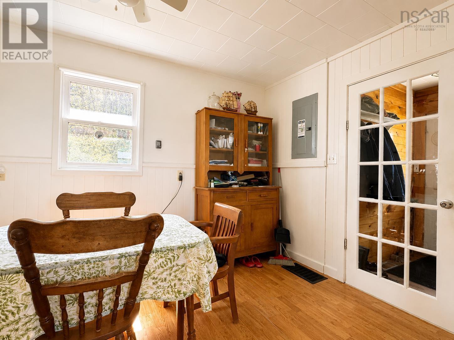 659 White Point Road Property Photo 7