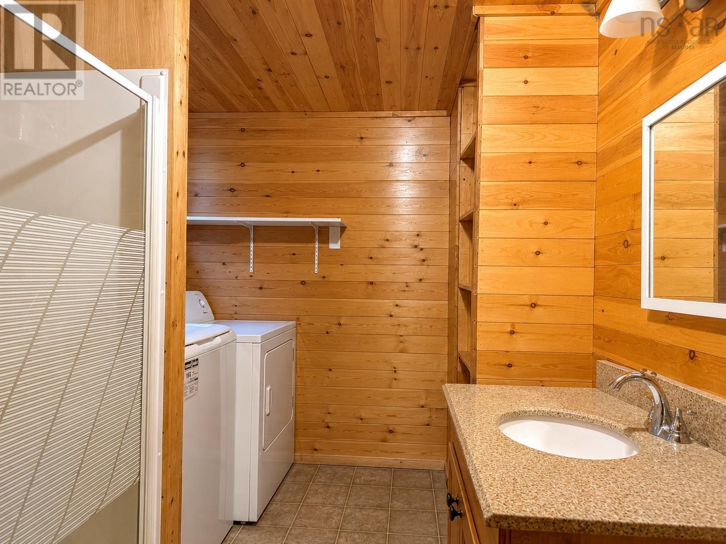 659 White Point Road Property Photo 14