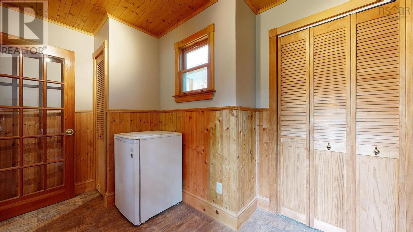 952 Port Latour Road Property Photo 7