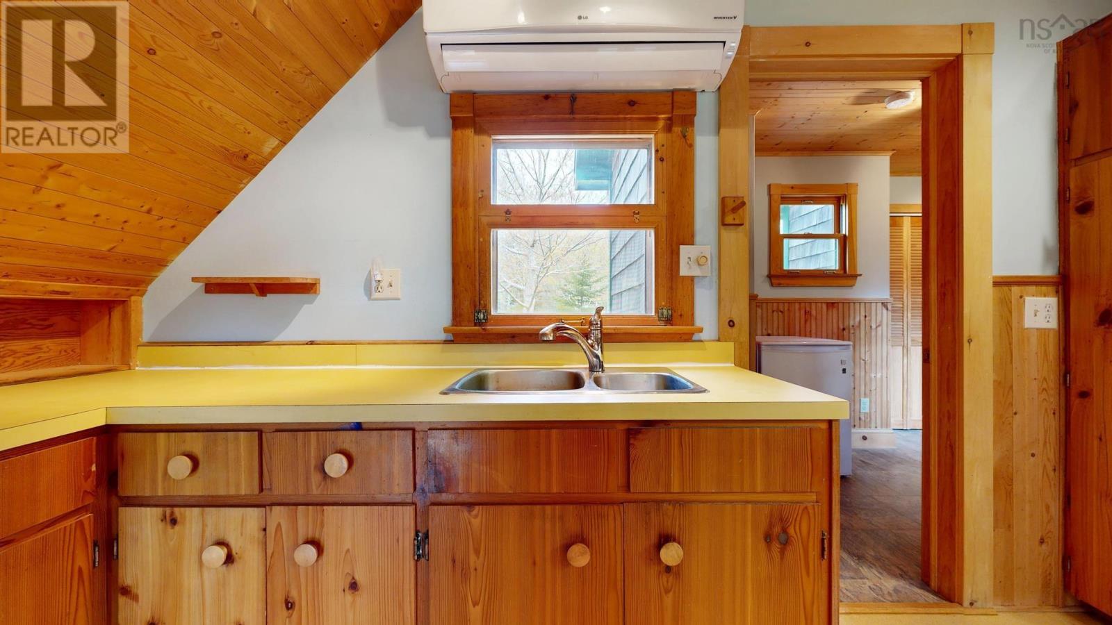 952 Port Latour Road Property Photo 13