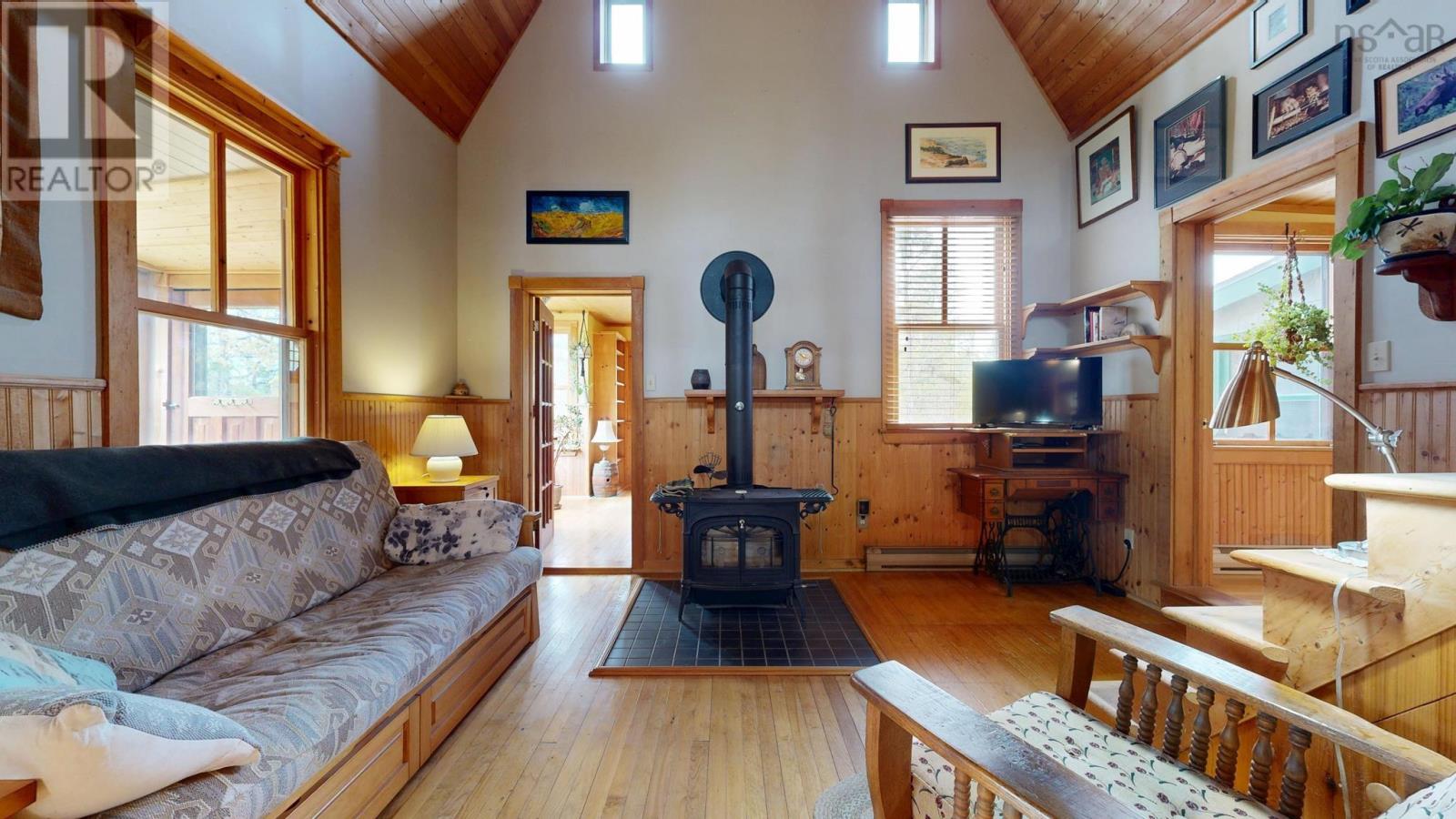 952 Port Latour Road Property Photo 15