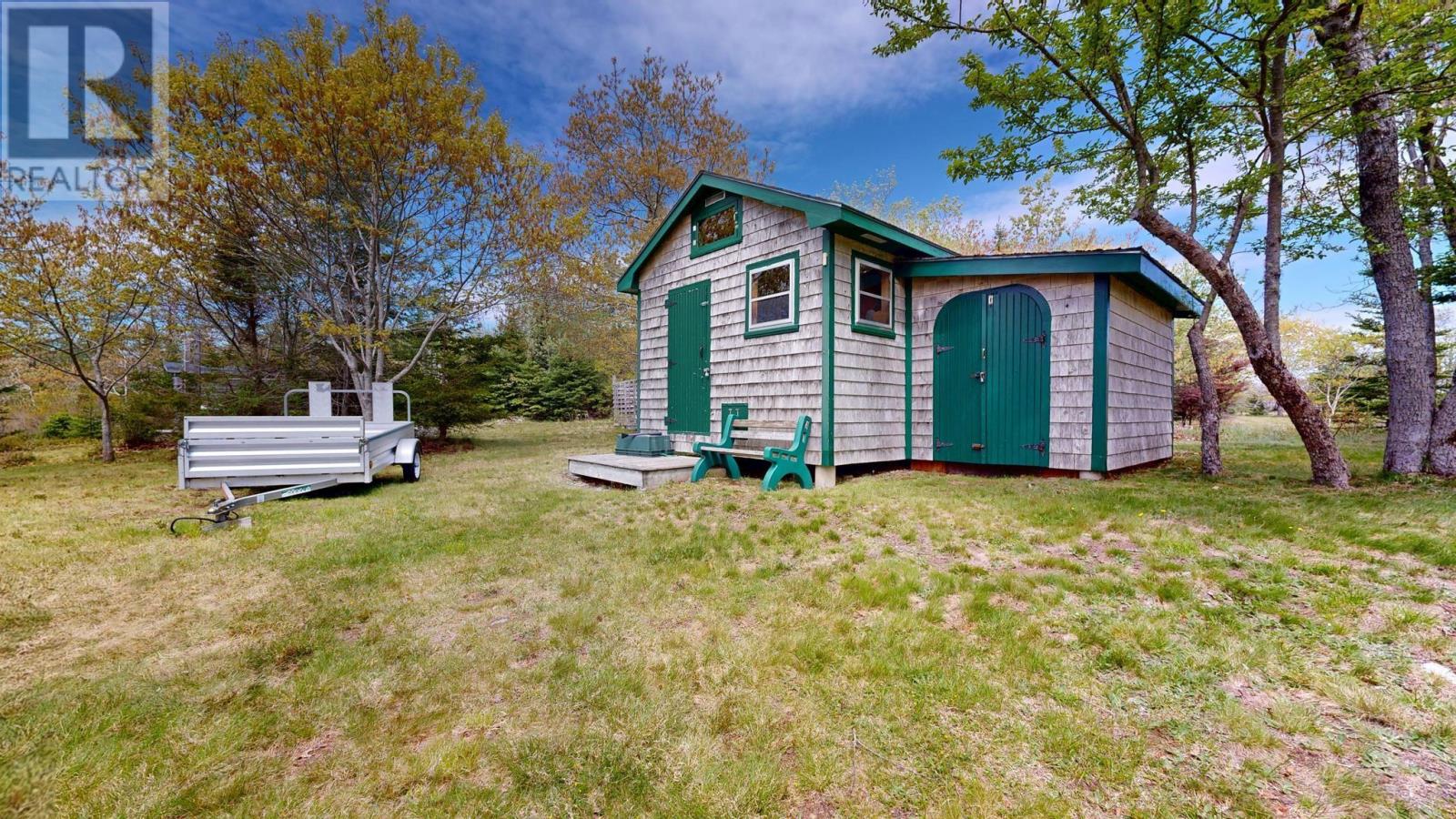 952 Port Latour Road Property Photo 34