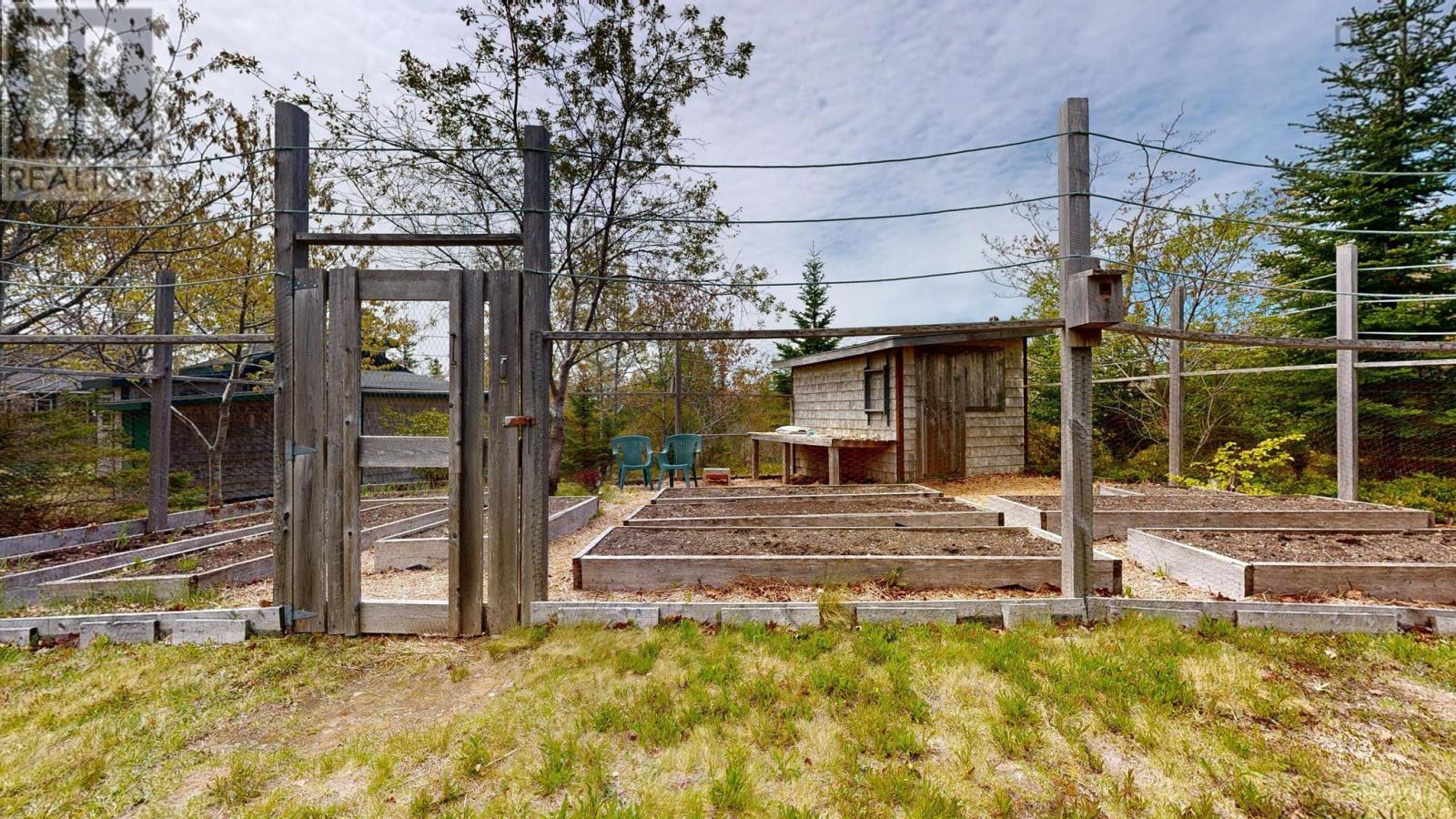 952 Port Latour Road Property Photo 39