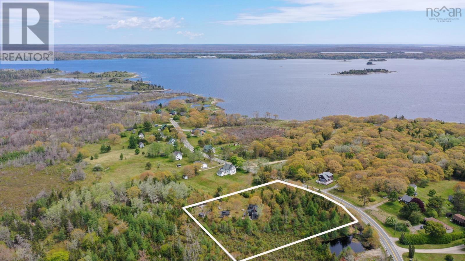 952 Port Latour Road Property Photo 43