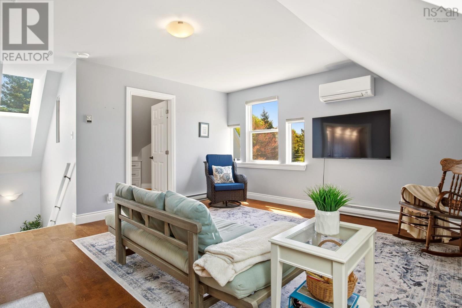 889 Blue Sea Road Property Photo 18