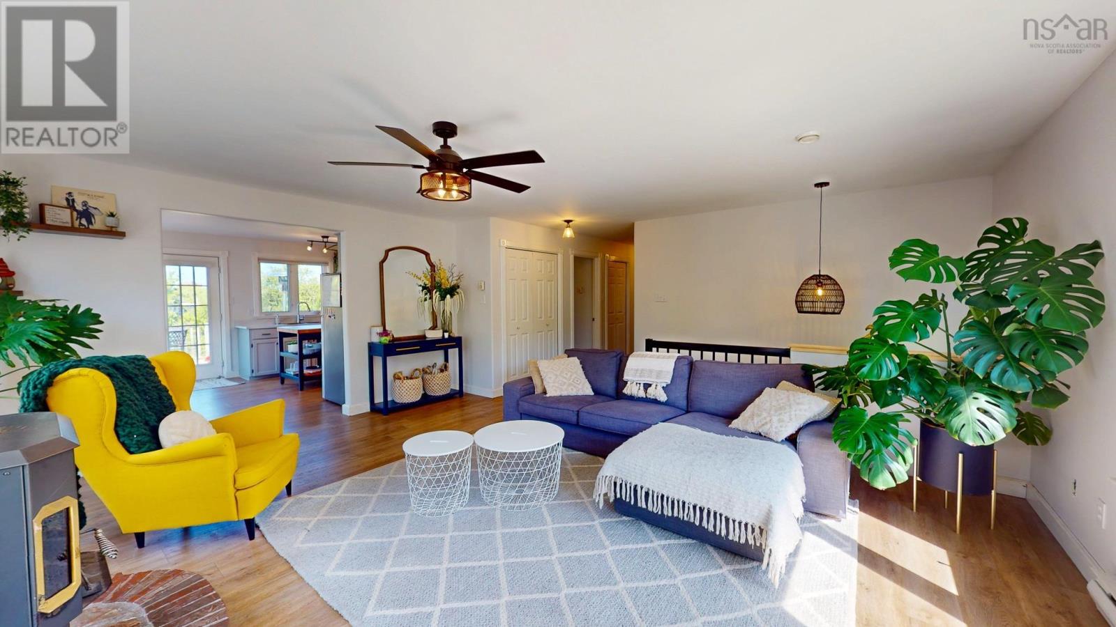 8 Iona Road Property Photo 8