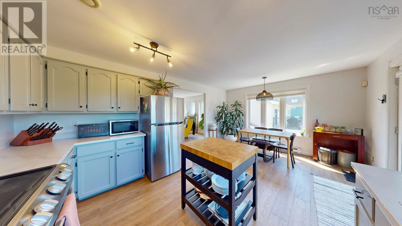 8 Iona Road Property Photo 16