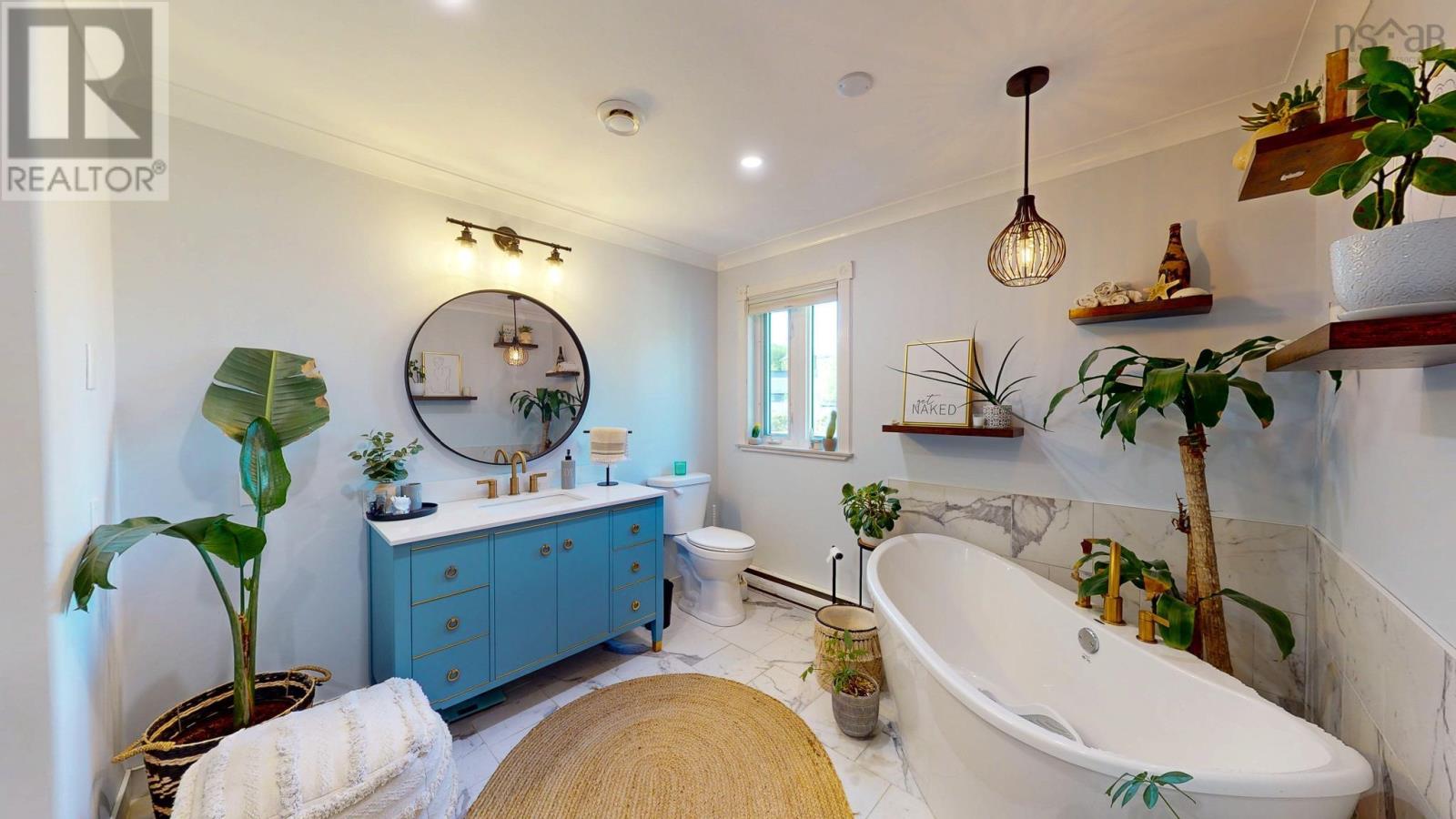8 Iona Road Property Photo 22